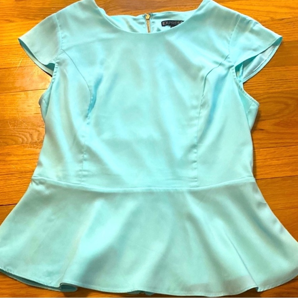 Woman’s express shirt